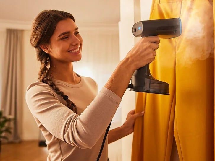 Braun CareStyle Vertical Garment Steamer 1250W - GS5031BL by Braun