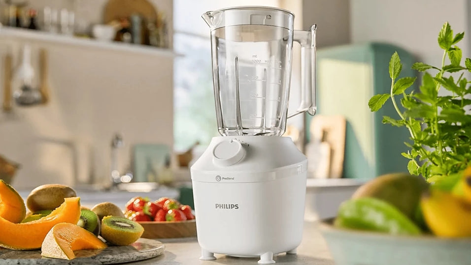 Taghareed Philips 3000 Series white blender with 1.9L jar, 450W motor, ProBlend technology, and stainless steel blades.