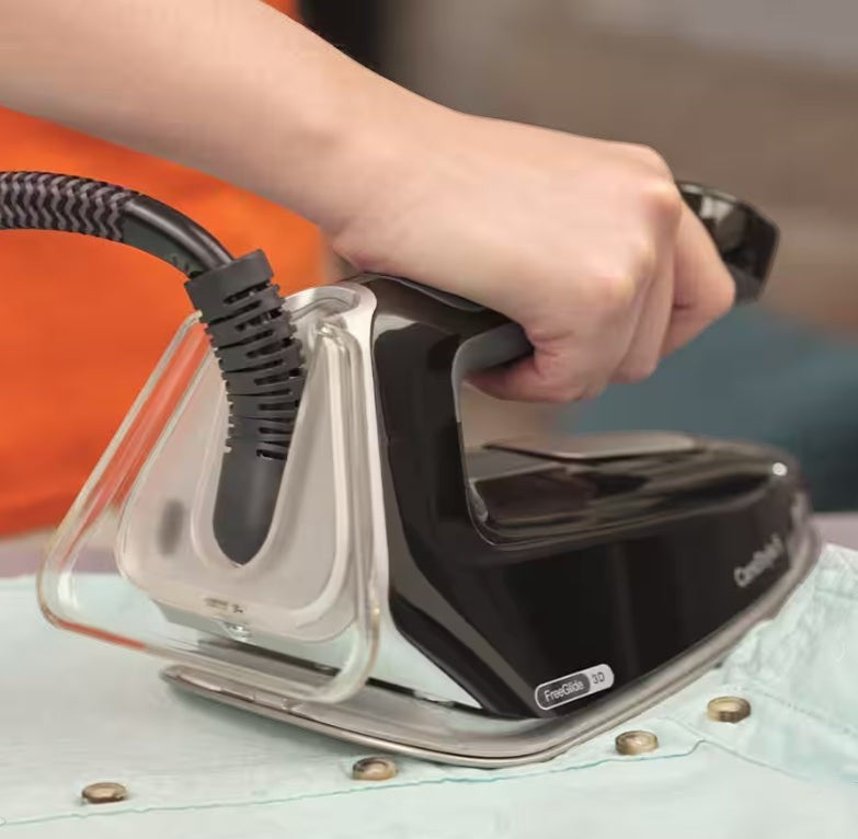 Taghareed Braun CareStyle 5 steam generator iron, black with clear water tank, FreeGlide 3D soleplate for effortless gliding.