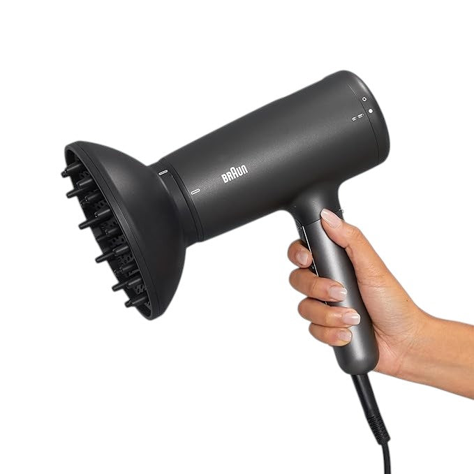 Taghareed Braun Hair Dryer HD4.2 BRHD425SDE in black with diffuser attachment, 2100W, Super IONTEC technology.