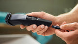 Taghareed black Philips Beardtrimmer Series 3000 BT3208/13 with Lift & Trim technology and 10 length settings.