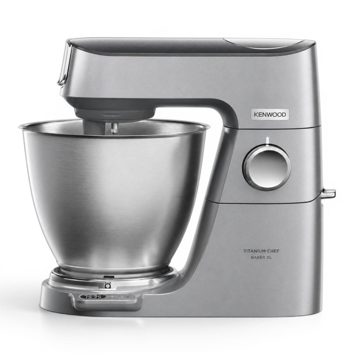 Taghareed Kenwood Titanium Chef Baker XL stand mixer in silver, with a 7L stainless steel bowl and planetary mixing system.