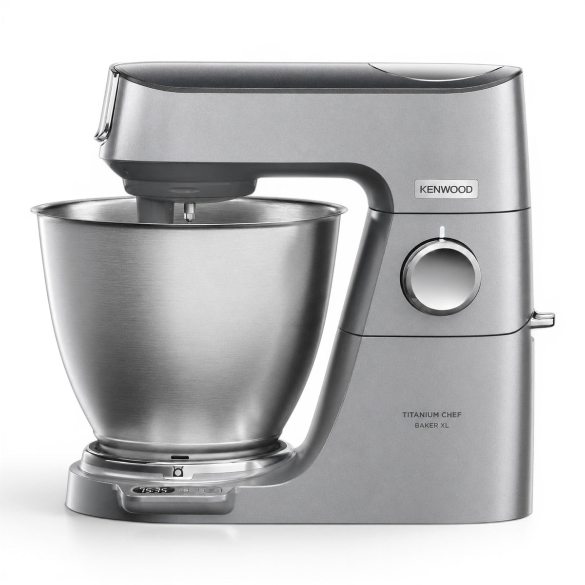 Taghareed Kenwood Titanium Chef Baker XL stand mixer in silver, with a 7L stainless steel bowl and planetary mixing system.