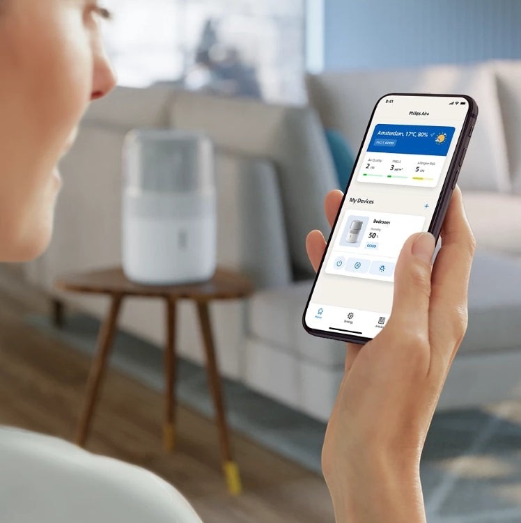 Taghareed Philips Air Humidifier 5000 Series HU5710/00, white and grey, with NanoCloud technology and smart app control.